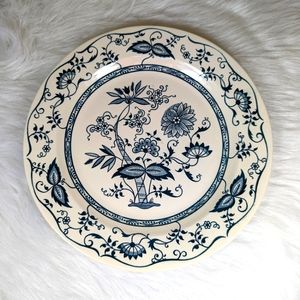 Royal China USA? Doorn or Blue Onion Pattern Small Round Platter Unmarked